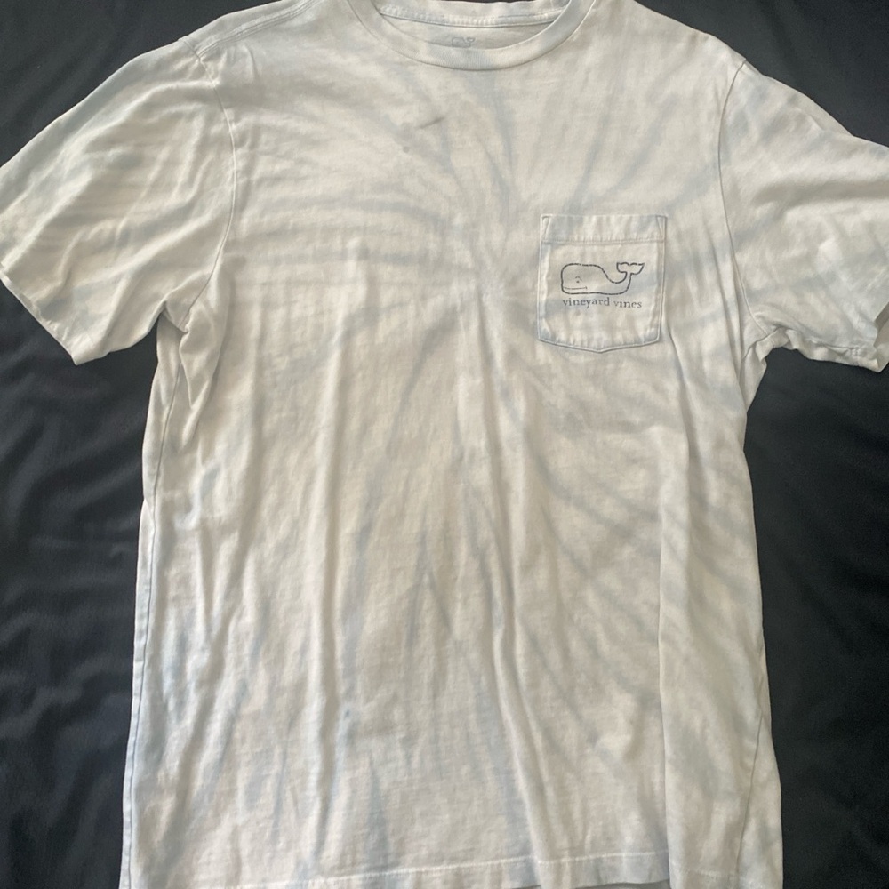 Narwhale tee Size M